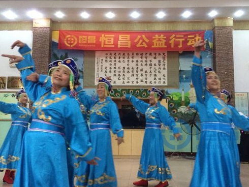 成都分公司慰問(wèn)老人.jpg